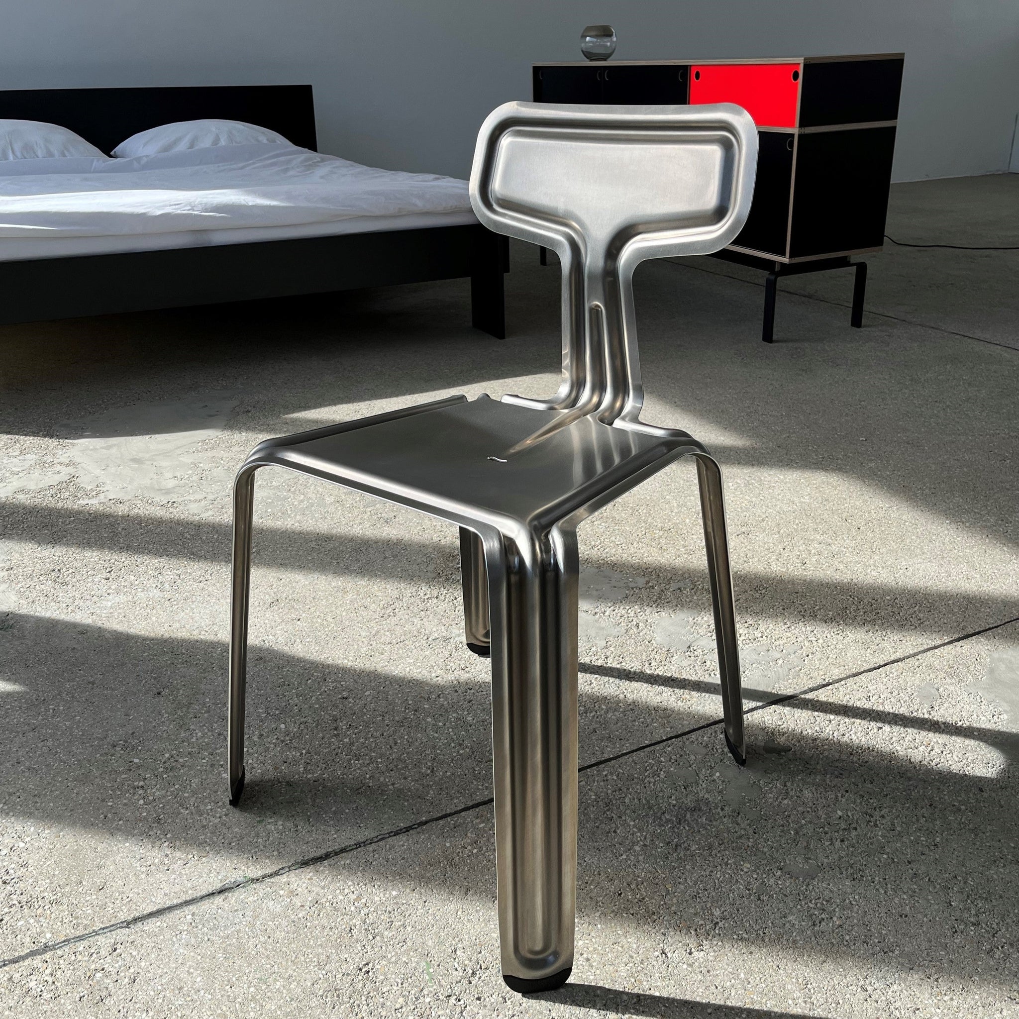Moormann Pressed Chair Aluminium roh (Sonderverkauf mit Schönheitsfehlern*)