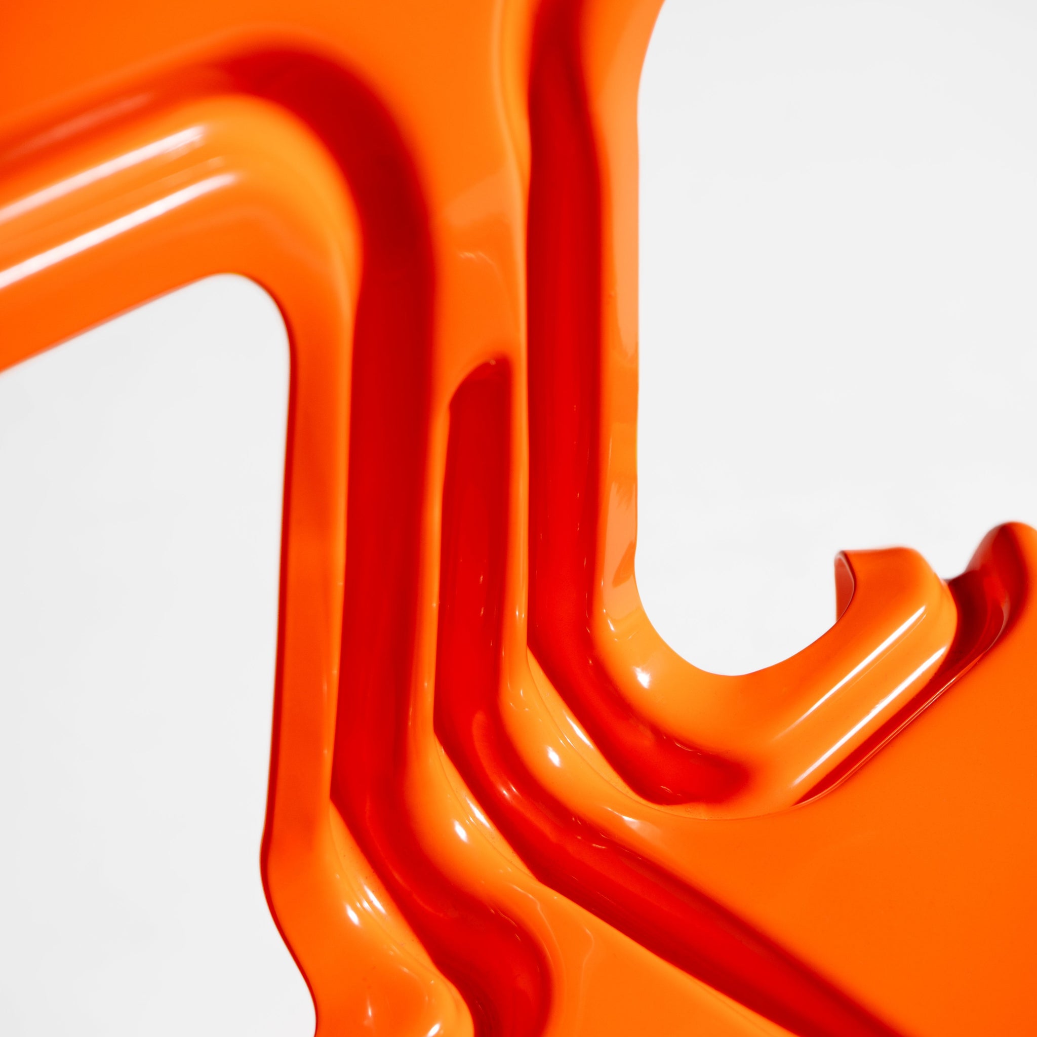 Nils Holger Moormann Pressed Chair Aluminium Designer Stuhl gebogen pulverbeschichtet orange