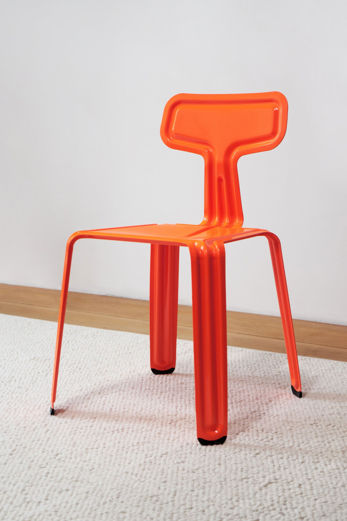 Nils Holger Moormann Pressed Chair Aluminium Designer Stuhl gebogen pulverbeschichtet orange
