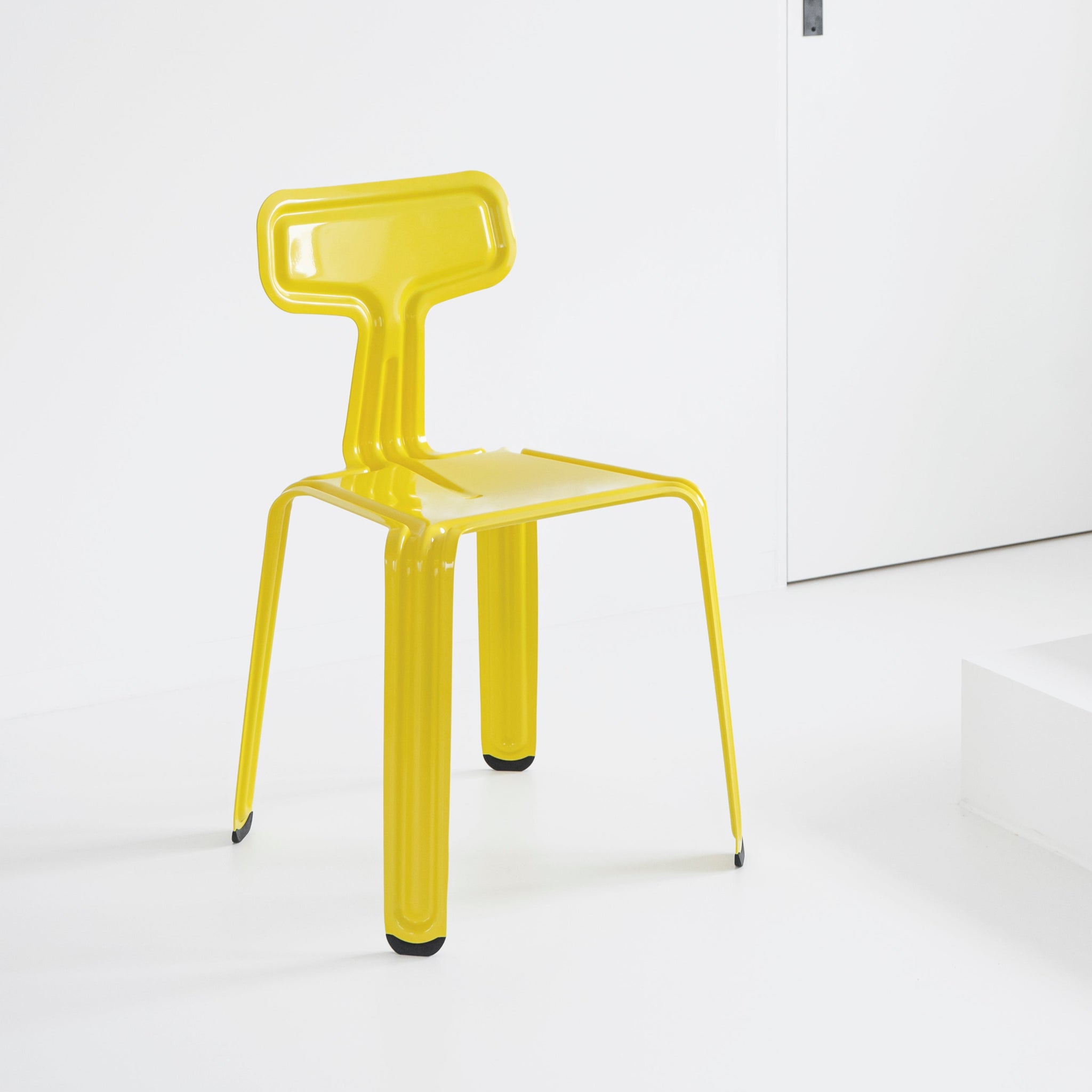 Moormann Pressed Chair (beste Ware – erste Wahl)